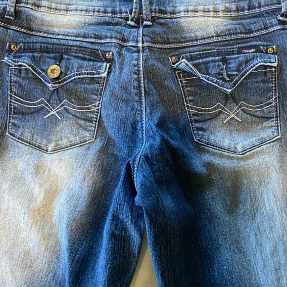 Angel's Women's Juniors Denim Capris Y2K Style Light Wash Size 9 - Picture 7 of 8